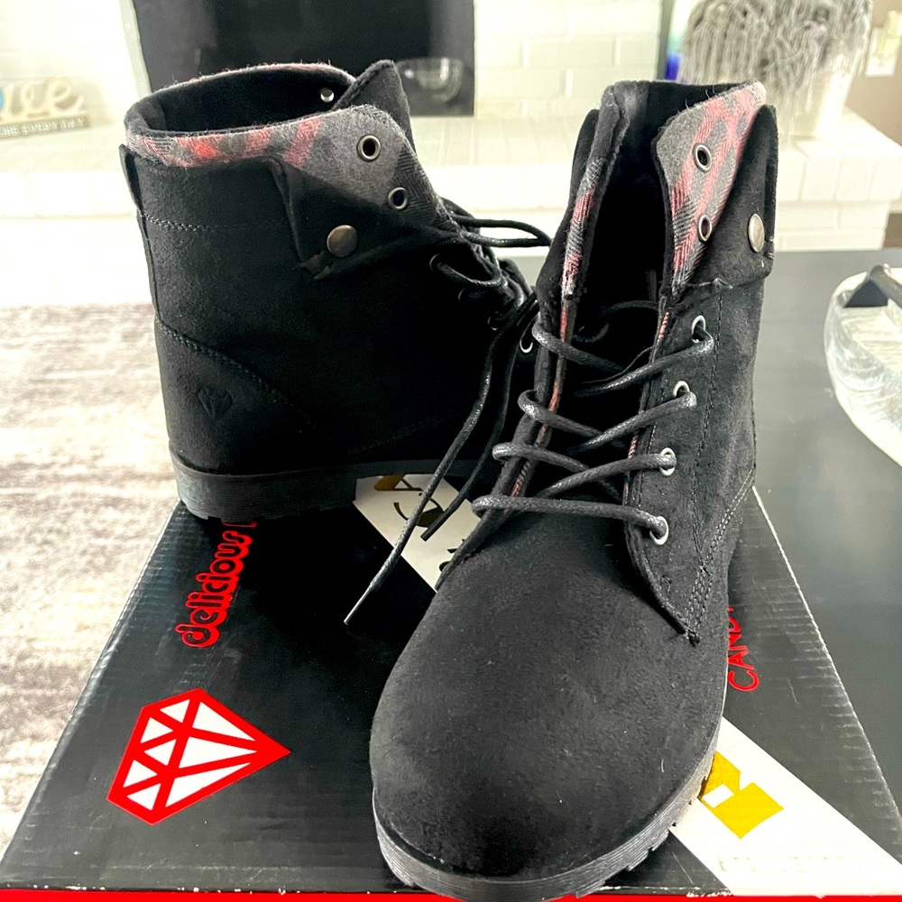Brand New, never worn Rock & Candy black boots.